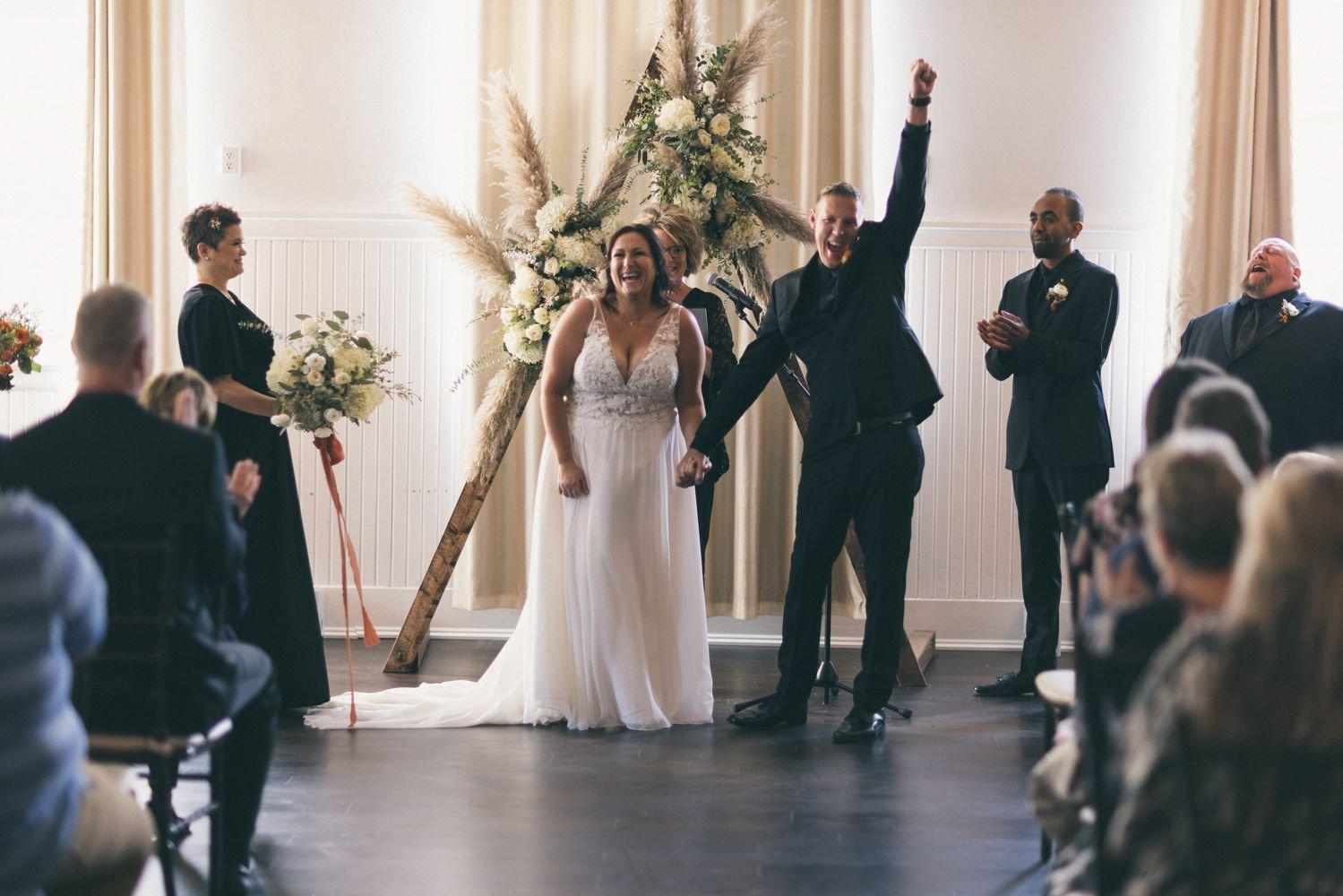 carousel-hero-element image-0